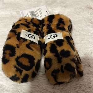 Ugg Faux fur mittens